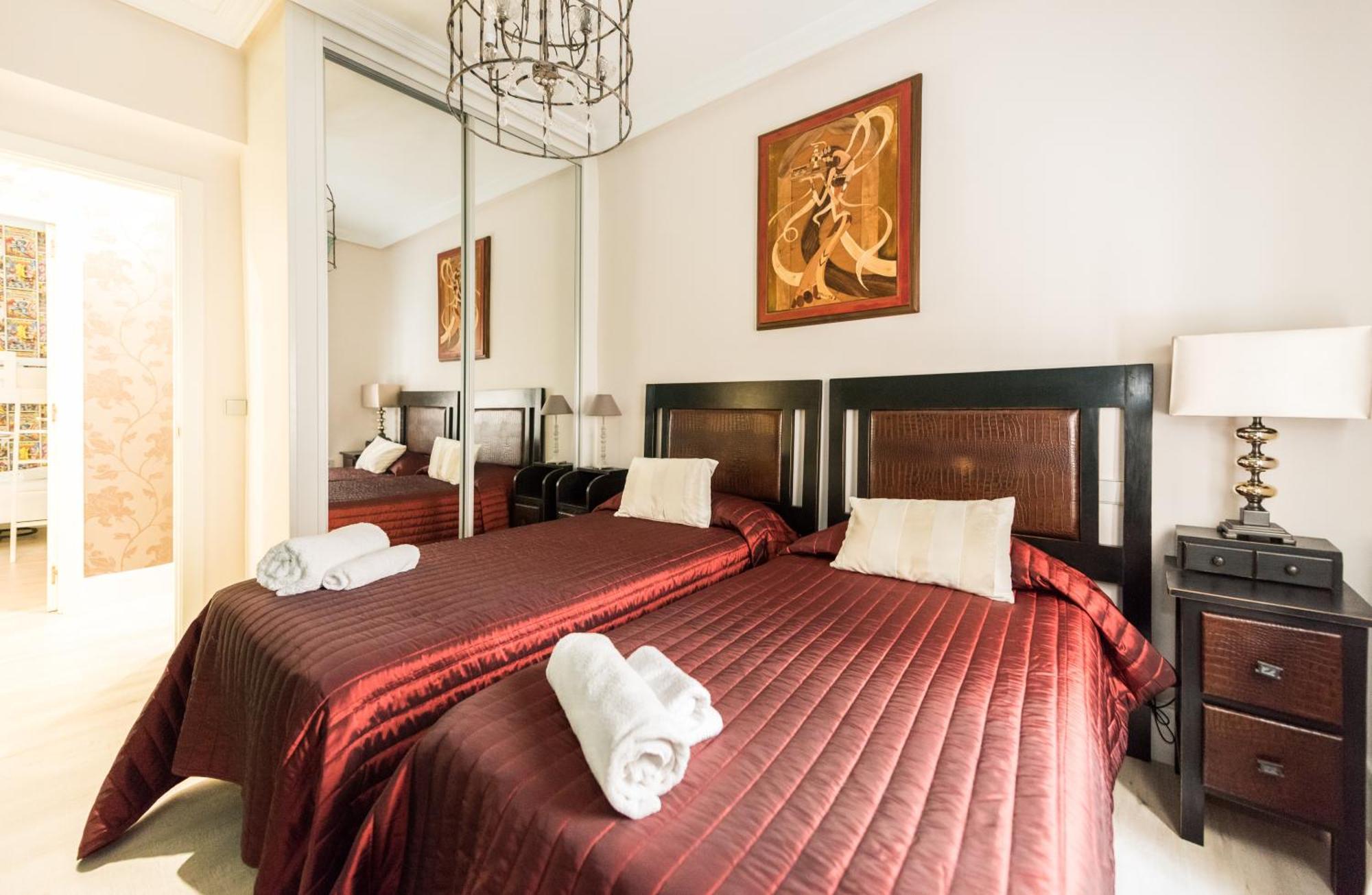City Deluxe Apartment Мадрид Екстериор снимка