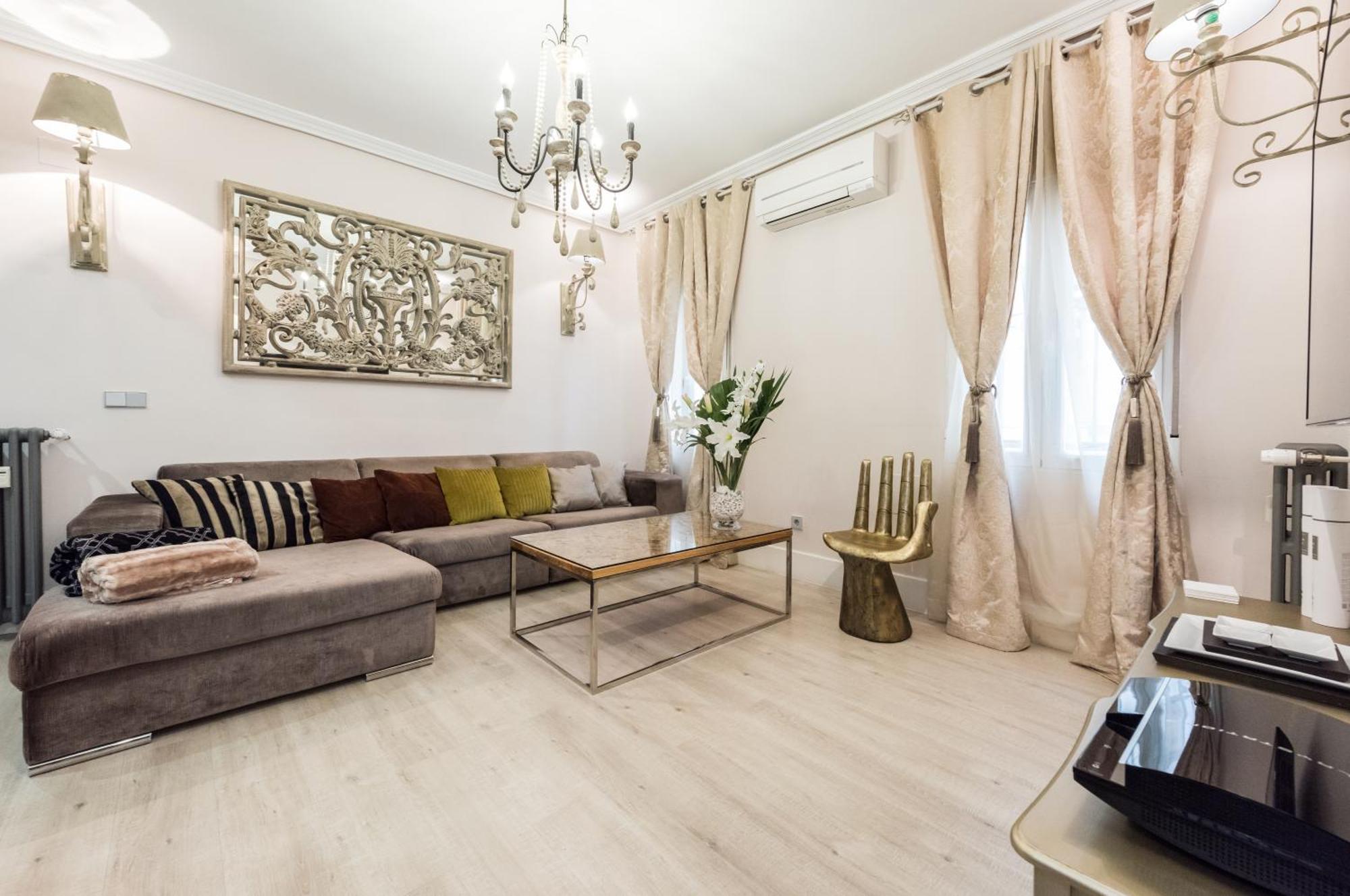 City Deluxe Apartment Мадрид Екстериор снимка